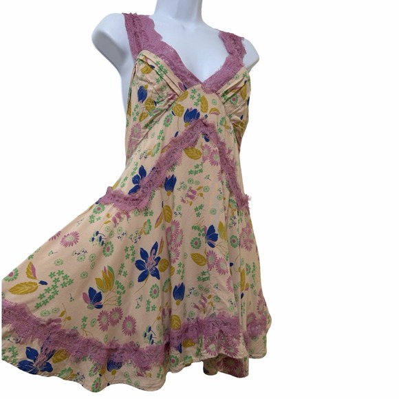Urban Outfitters Floral Lace Trim Babydoll Mini‎ Dress Size M Coquette Romantic - Picture 3 of 10